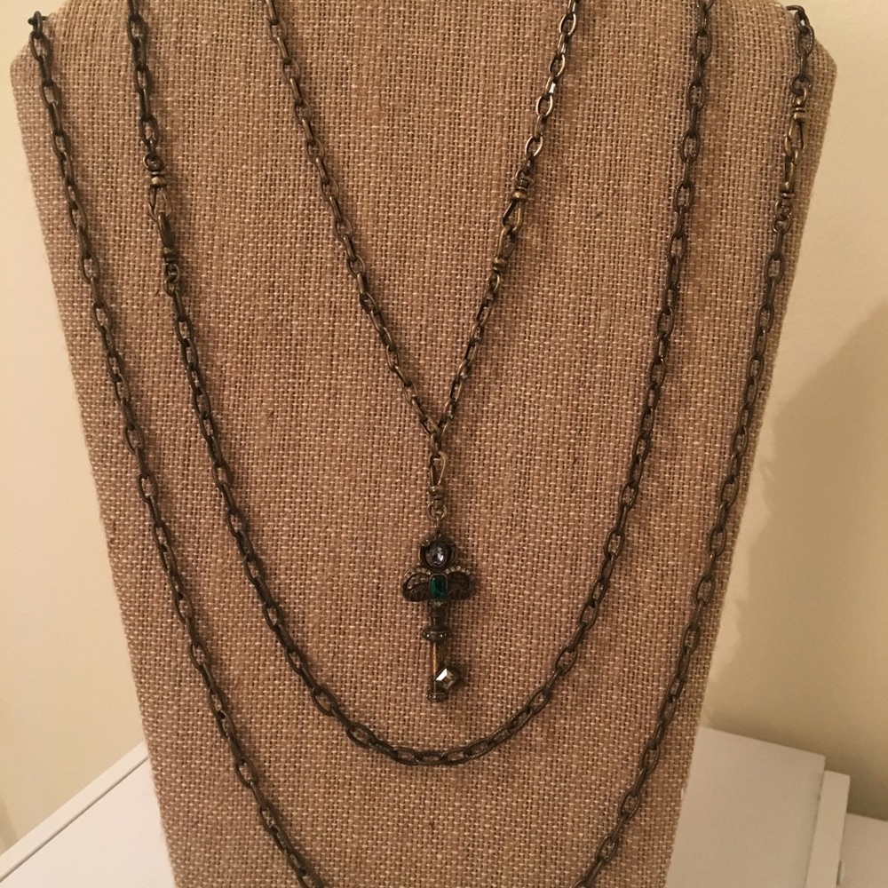 Chloe + Isabel Tresors Layering Necklace Set